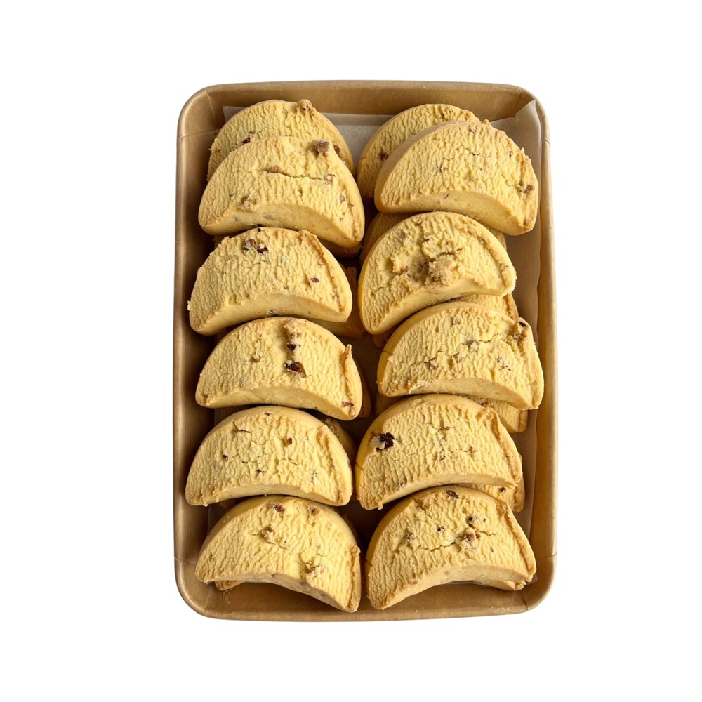 Plain Almond Crescent Tray 22s (6) 661
